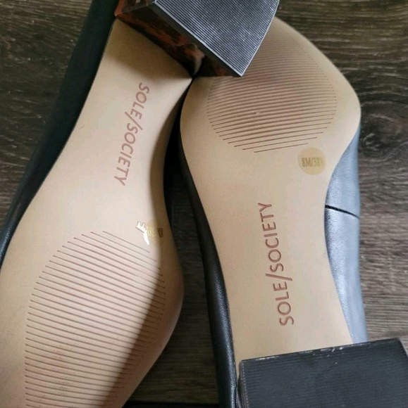 SOLD - Picture 4 of 6